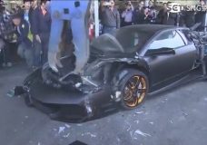 Polícia multa apreende e destrói Lamborghini Murciélago